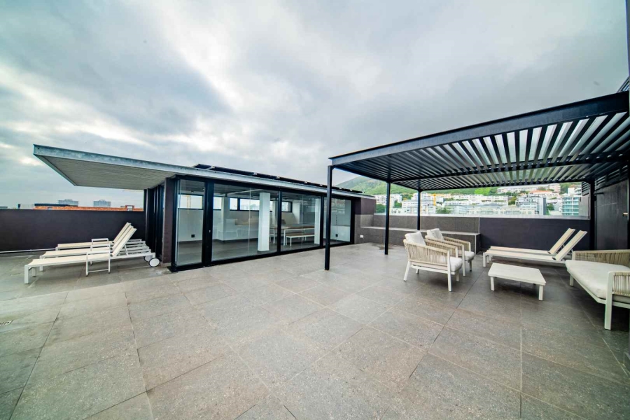 1 Bedroom Property for Sale in Sea Point Western Cape
